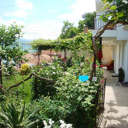 Apartments Villa Saray Ohrida Exterior foto